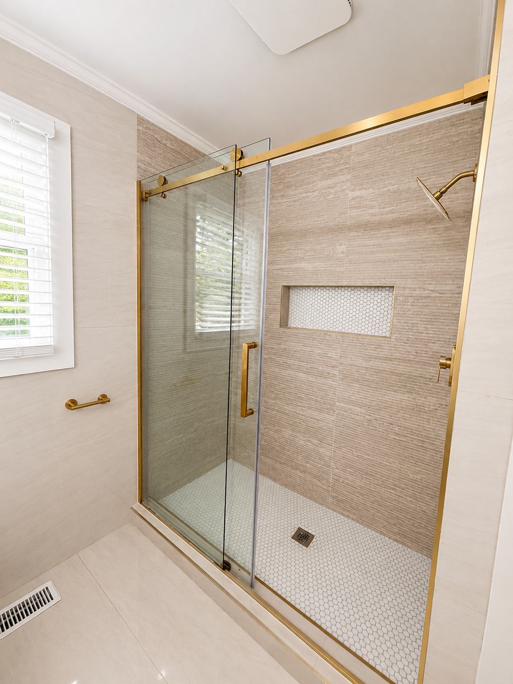Glass shower